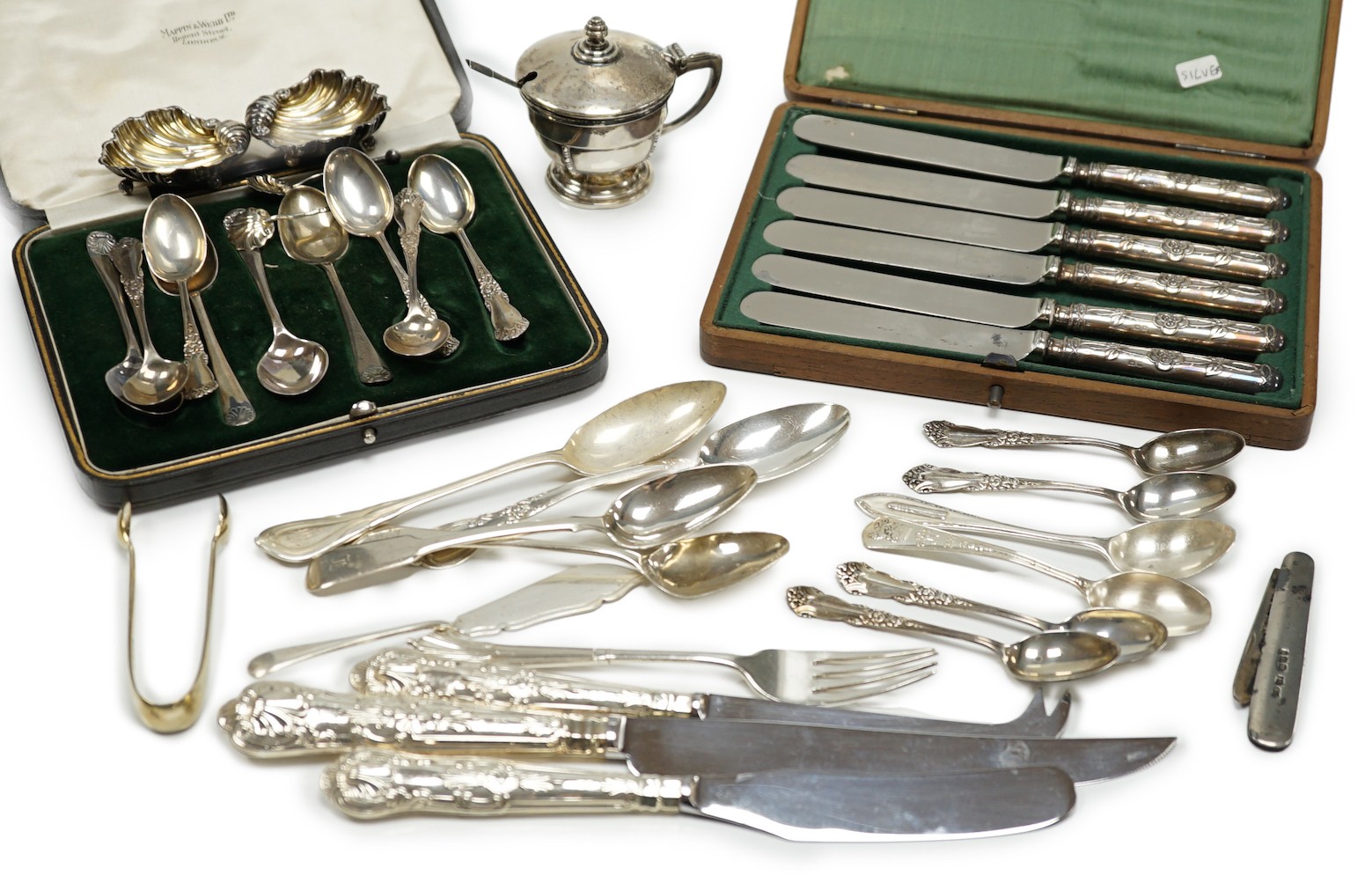 Sundry small silver, including flatware, pair of salts, a silver mustard pot and a silver fruit knife.